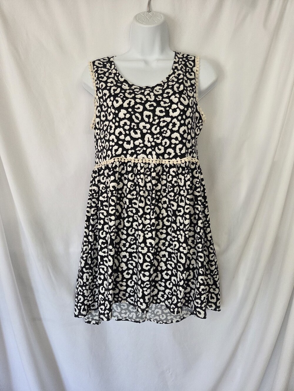 Celeste Black/White Print With Cream Pop Poms Trim Dress Size M